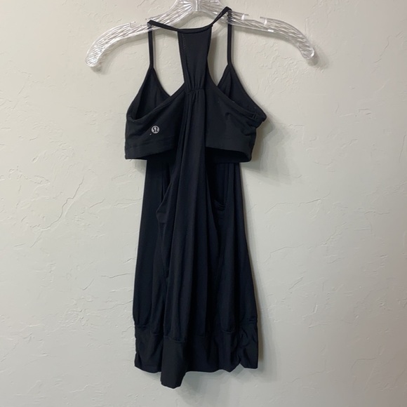 Lululemon black work out top size 4 - Picture 5 of 8